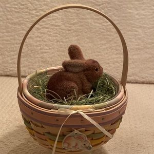 Collectors’ Longaberger 2001 Edition Easter Basket Ensemble